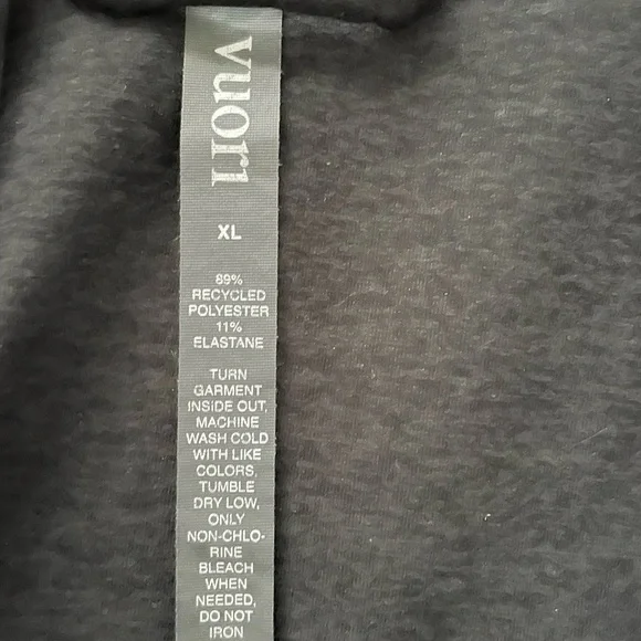 Vuori Black Zip-Up Hoodie size xl - Picture 4 of 4